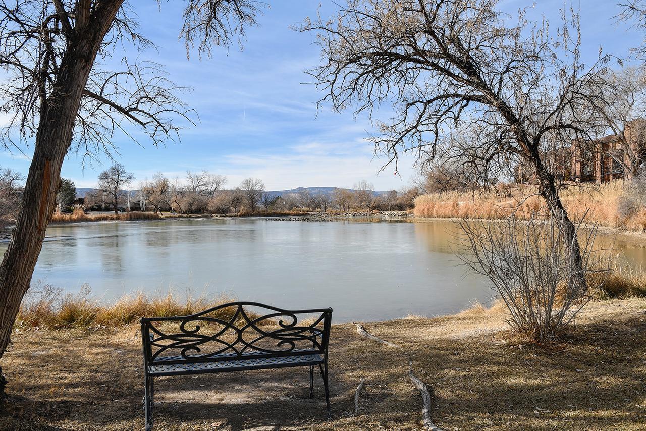 2 Bedroom Condos At Lakeside By Redbike Retreat Grand Junction Exterior photo